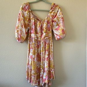 Hello Molly-Women’s open back short floral dress